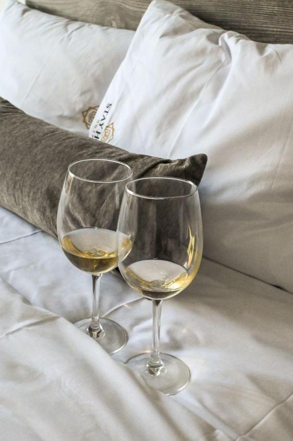 Hotel Stayhome Ενσενάντα Εξωτερικό φωτογραφία